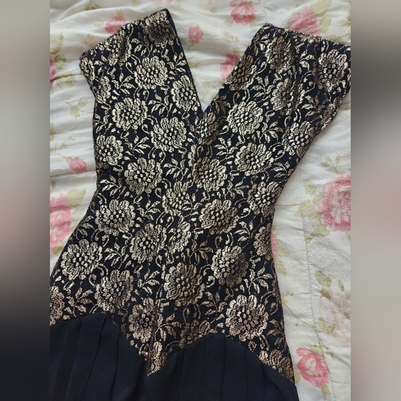 Vintage Gold and Black Gown Prom Dress size S - Picture 8 of 8